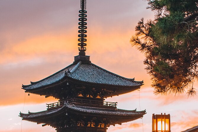 2 Hour Night Walking Tour Throughout Gion with snack - Yasaka Shrine gives the walk its historical anchor