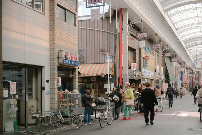 3 Hour Vegan Walking Tour with Lunch - Four tasting stops and the small-shop experience