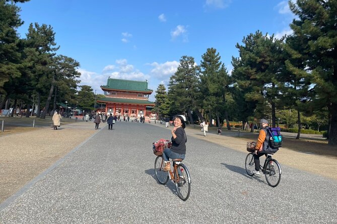 4.5-Hour Kyoto Bike Tour with Lunch and UNESCO Zen Temples - Why a bicycle works so well in Kyoto