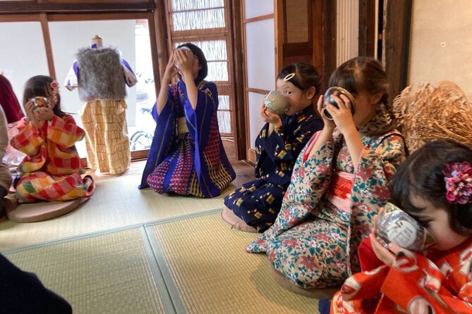 A Unique Antique Kimono and Tea ceremony Experience in English - A quiet ceremony inside a real family home