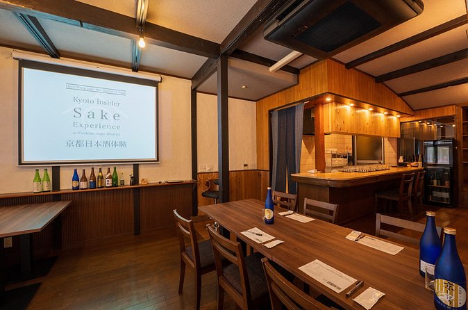 Advanced Kyoto Insider Sake Tasting Experience - Learning to read a real sake bottle