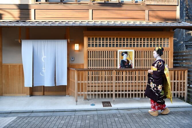 Authentic Kyoto Gion Geisha/Maiko Cultural Experience - Taking Photos Without Losing the Moment
