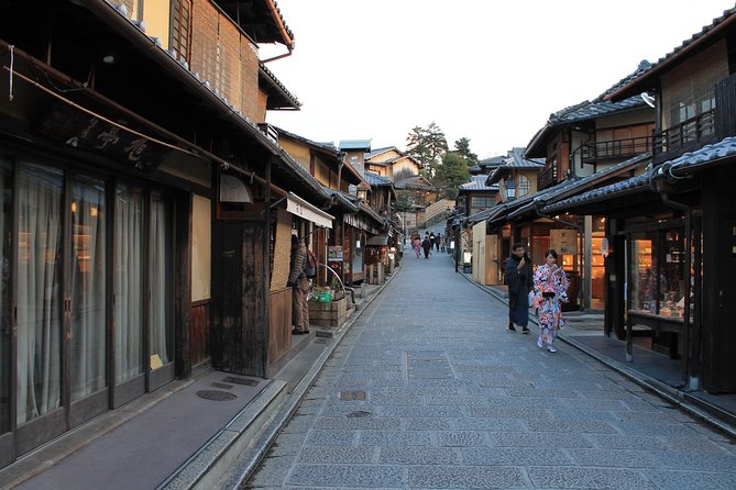 Authentic Kyoto Tea Ceremony: Camellia Flower Teahouse - Making your own bowl of frothy matcha
