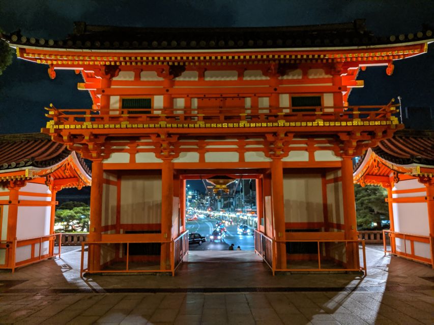 Best of Kyoto: Gion, Geisha, Pagodas & Cobblestones - Starting near Yasaka Shrine