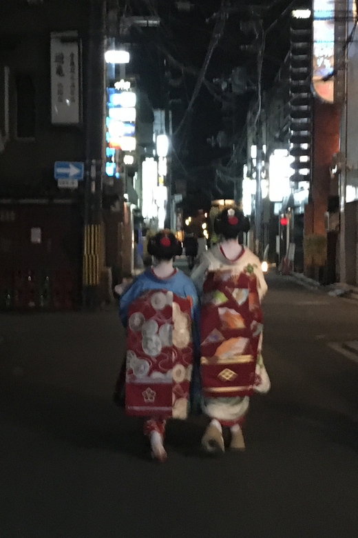 Best of Kyoto: Gion, Geisha, Pagodas & Cobblestones - Yasaka Shrine and the basics of Kyoto religion