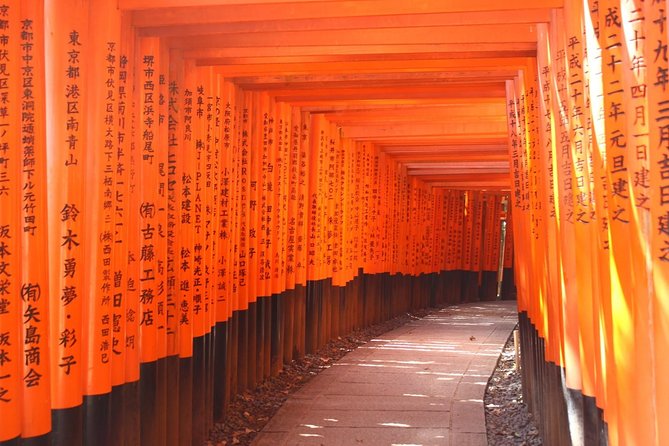 Carefree Private Exploration of Fushimi Inari, Gion, Kiyomizudera, and More - Hanamikoji Street and the heart of Gion