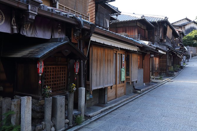 Carefree Private Exploration of Fushimi Inari, Gion, Kiyomizudera, and More - Sannenzaka and Ninenzaka on the way to Kiyomizudera