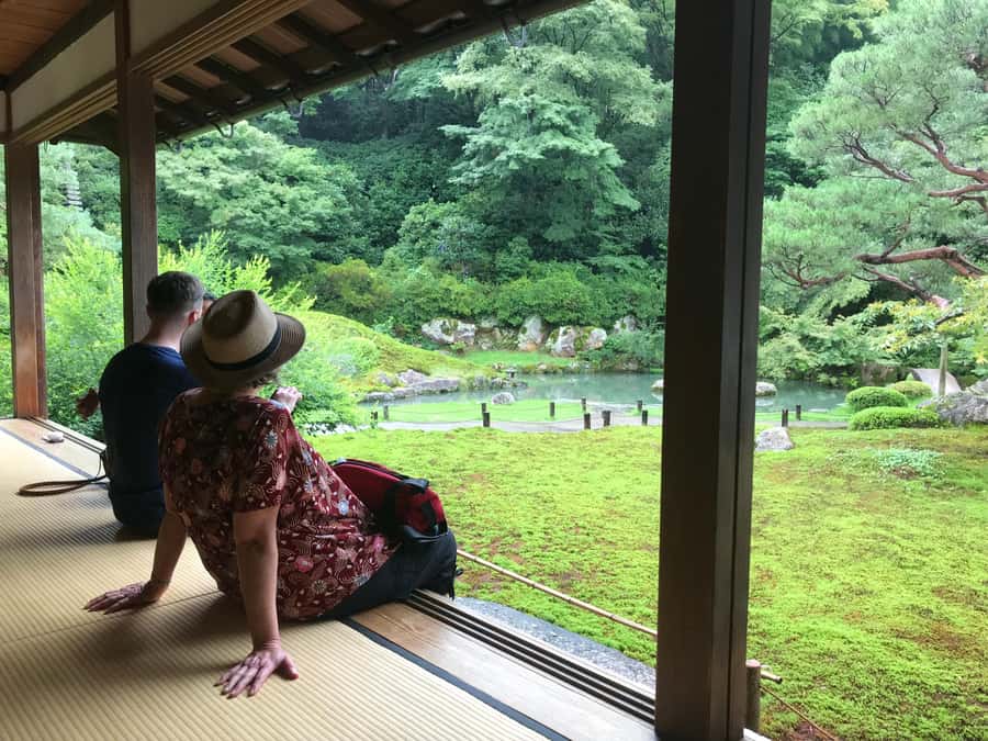 Cycle Kyoto's Hidden Gems & Gion Stroll - Tea, a traditional sweet, and a useful pause
