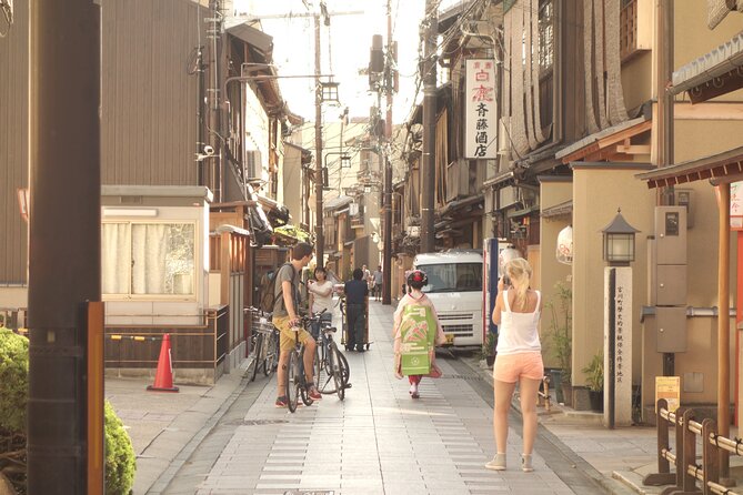 E-Bike Tours of the highlights of Kyoto!!! - Arashiyama Bamboo Forest: beautiful, brief, and busy