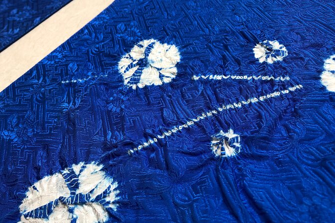 Fukusa Shibori Class - Kasamaki: stitching, gathering, and wrapping