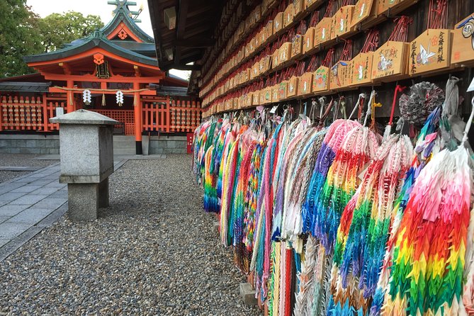 Fushimi Inari Shrine: Explore the 1,000 Torii Gates on an audio walking tour - Entering the Senbon Torii