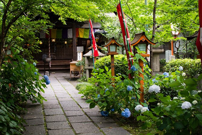 Fushimi Kyoto Walking Tour with Sake Tasting and Canal Boat Ride - Meeting Your Guide at Chushojima Station