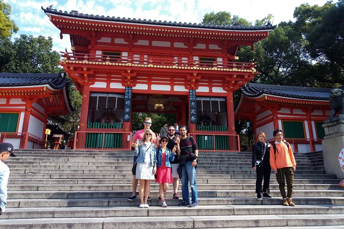 Guided Gion Tour: Explore Kyoto’s Historic Geisha District - What the private guide adds to a familiar route