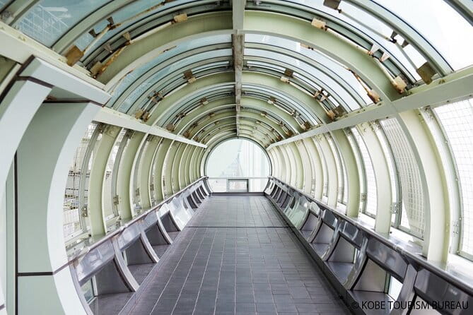Himeji Castle and Akashi Kaikyo Bridge Walking Tour from Kyoto - The Kyoto to Himeji train ride