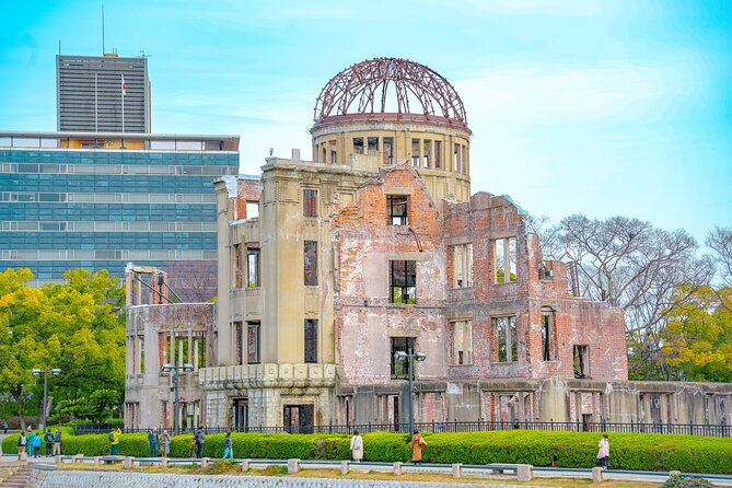 Hiroshima and Miyajima Full-Day Tour from Kyoto by Bullet Train - Changing at Miyajimaguchi Station