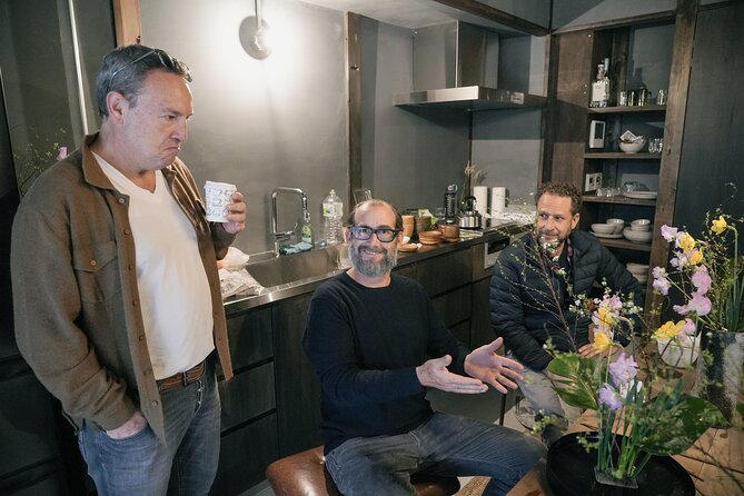 Ikebana Traditional Japanese Art of Flower Arranging - Choosing your flowers and building an arrangement