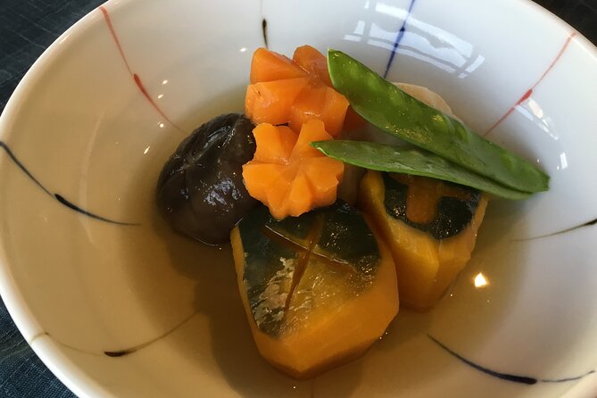 Izakaya Style Cooking Class - Preparing several dishes instead of one showpiece