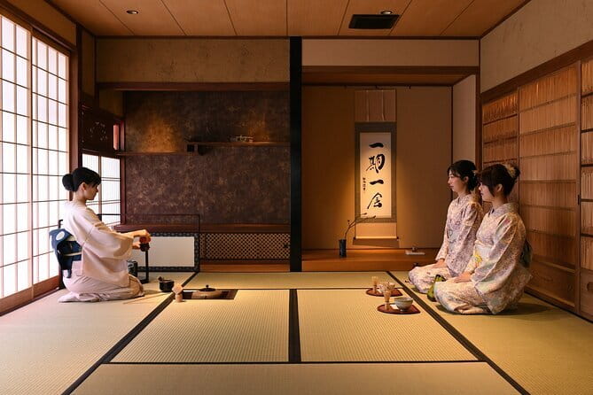 Kimono Tea Ceremony Experience at Kyoto Oritzuruya, Nishiki - Key details at a glance