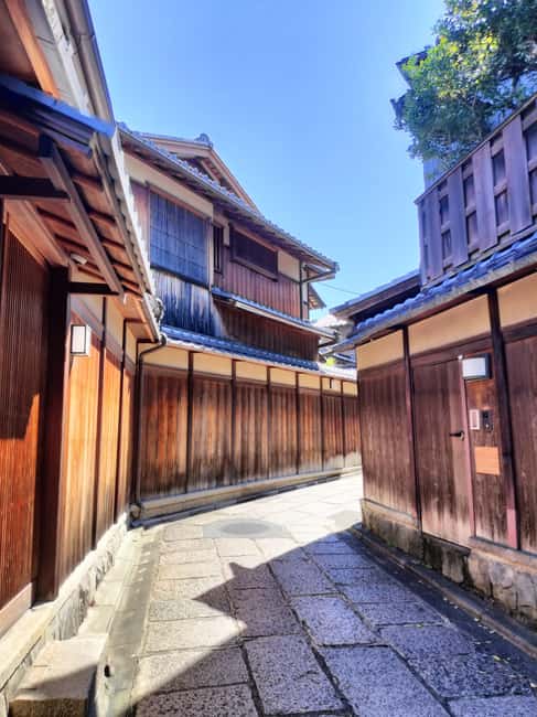 KIYOTO’s Kyoto Private Tour: Highlights & Hidden Gems - Arashiyama Bamboo Forest at day’s end