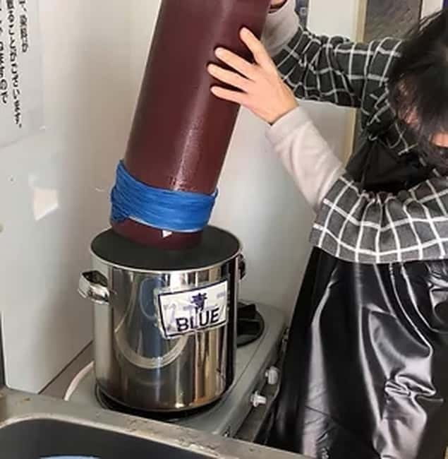 Kyo-arashi Shibori Scarf Class at Kyoto Shibori Museum - A One-Hour Visit Near Nijo Castle
