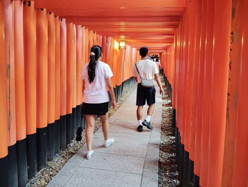 Kyoto: 1.5-Hour Guided Tour of Fushimi Inari Shrine - Key points at a glance