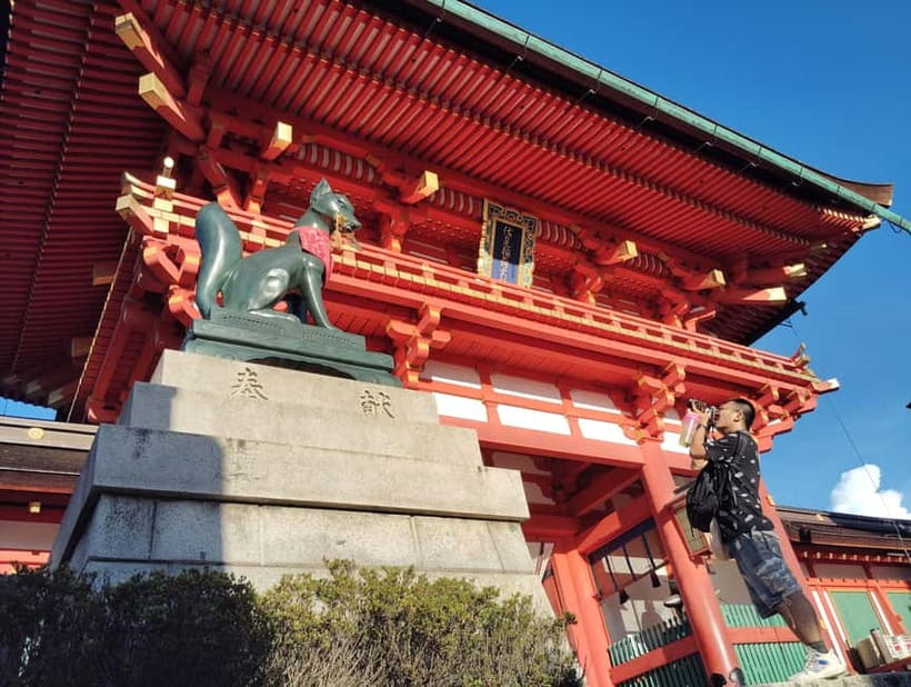 Kyoto: 1.5-Hour Guided Tour of Fushimi Inari Shrine - What the guide adds for $32