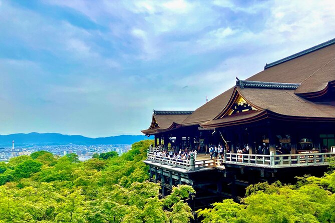 Kyoto 1 Day Golden Route Bus Tour - Fushimi Inari and the orange torii gates