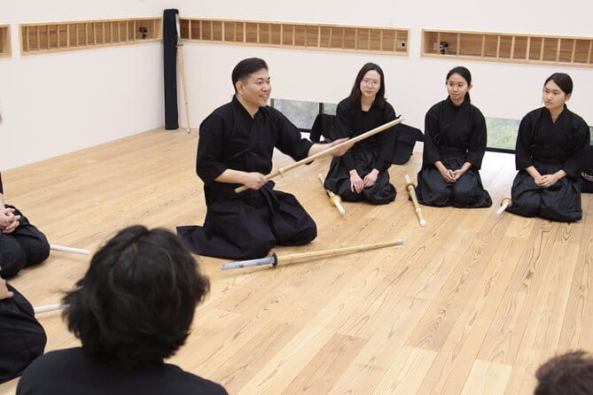 Kyoto 2 Hours Genuine Kendo / Samurai Experience In Japan - Footwork Before the Bamboo Sword