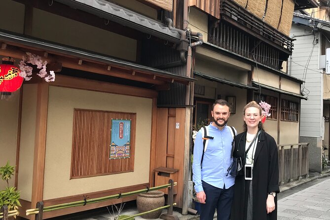Kyoto 4 hr Gion Private Guided Tour & Maiko or Geisha Dinner - Is $578.56 per person a fair value?