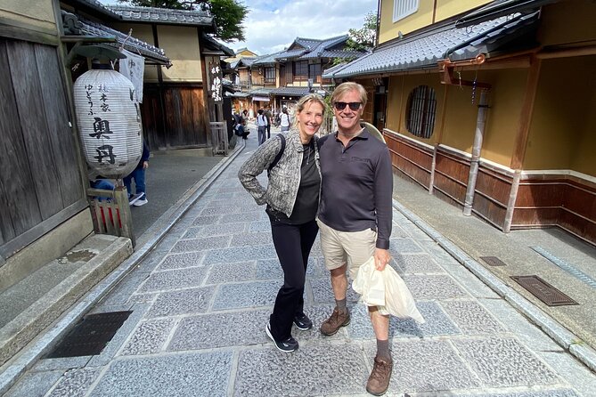 Kyoto 4 hr Gion Private Guided Tour & Maiko or Geisha Dinner - Who will enjoy this Kyoto evening?