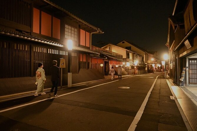 Kyoto 5-Star Geisha Night Walk: Small-Group Authentic Experience - Pontocho, Kyoto’s second traditional nightlife district