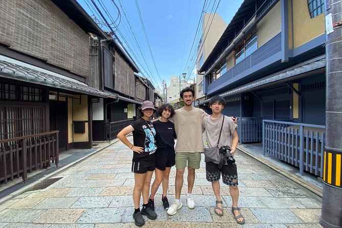 Kyoto 8hr Private Tour with Government-Licensed Guide - Fushimi Inari and Kiyomizu-dera: two very different starts