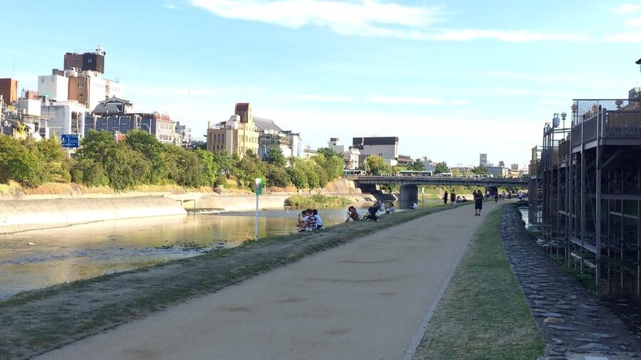 Kyoto: Authentic Biking Half Day Experience - What the guides add to the ride