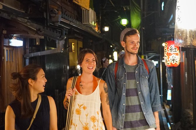 Kyoto Bar Hopping Night Tour - Meeting at Gion Shijo and entering the backstreets