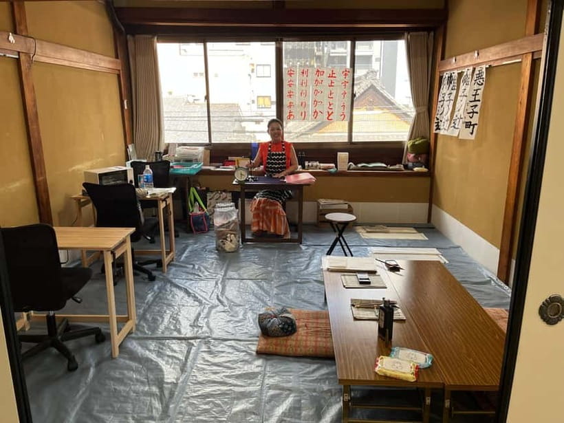 Kyoto: Calligraphy class at Buddhist temple in city center - Five things to know before you book