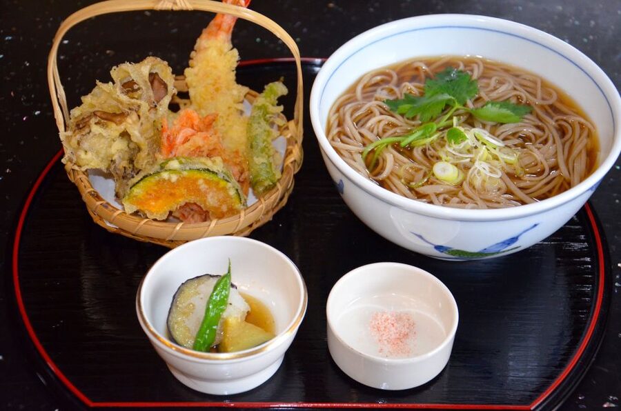 Kyoto: Casual Pontocho Evening Food Tour - Timing, access, and practical limits
