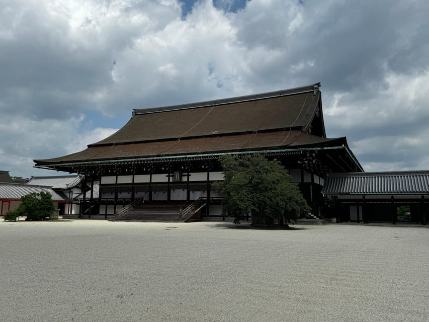 Kyoto: Discover Every Bit of Kyoto Imperial Palace - Who will get the most from this palace tour