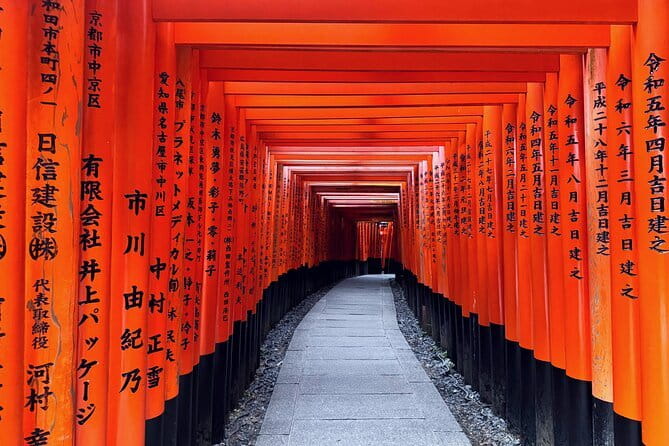 Kyoto Early Bird Tour: Fushimi Inari, Arashiyama Bamboo & Monkeys - Moving from southern Kyoto to Arashiyama