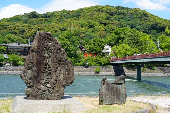 Kyoto Early Bird Tour in Uji and Fushimi Inari - A guide who helps the sites make sense