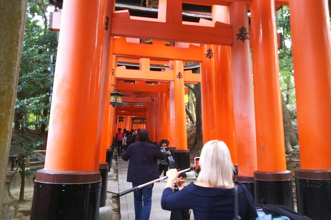 Kyoto Early Bird Walking Tour - Fushimi Inari and Its Vermilion Torii Gates