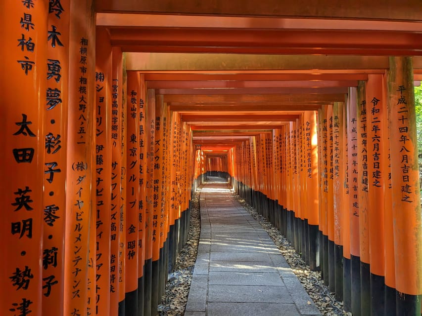 Kyoto: Early Morning Fushimi Inari Shrine - Beat the Crowds - The first 90 minutes among the orange torii gates