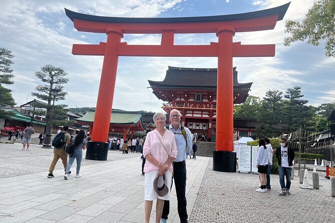 Kyoto Early Morning Tour with English-Speaking Guide - Public transportation is part of the lesson