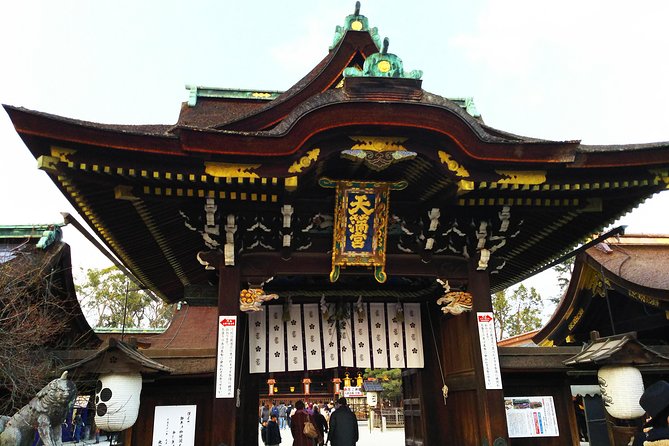 Kyoto Early Riser Platinum One-Day Walking Tour - The Golden Pavilion at Kinkakuji