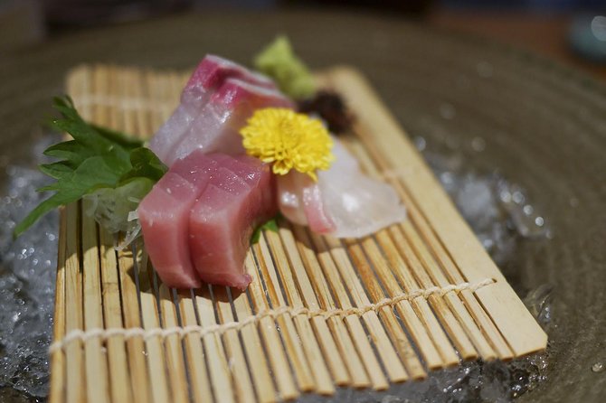 Kyoto Evening Gion Food Tour Including Kaiseki Dinner - What the geisha explanation adds