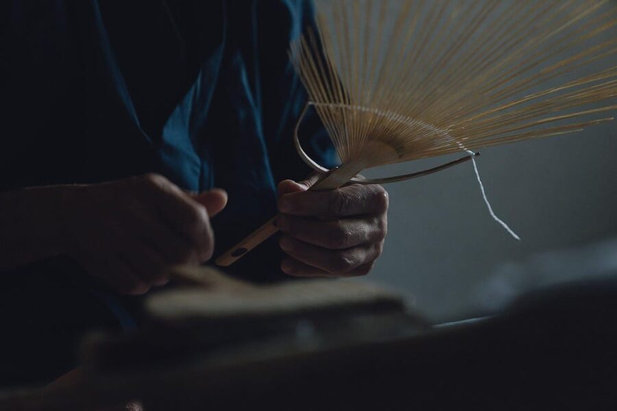 Kyoto:Explore & Create Your Own traditional KYOMARU UCHIWA - Key points to know before you book