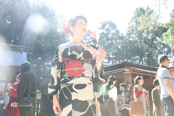 Kyoto:Family-Friendly Kimono & Yukata Experience at WARGO - Photos, comfort, and the feel of the day