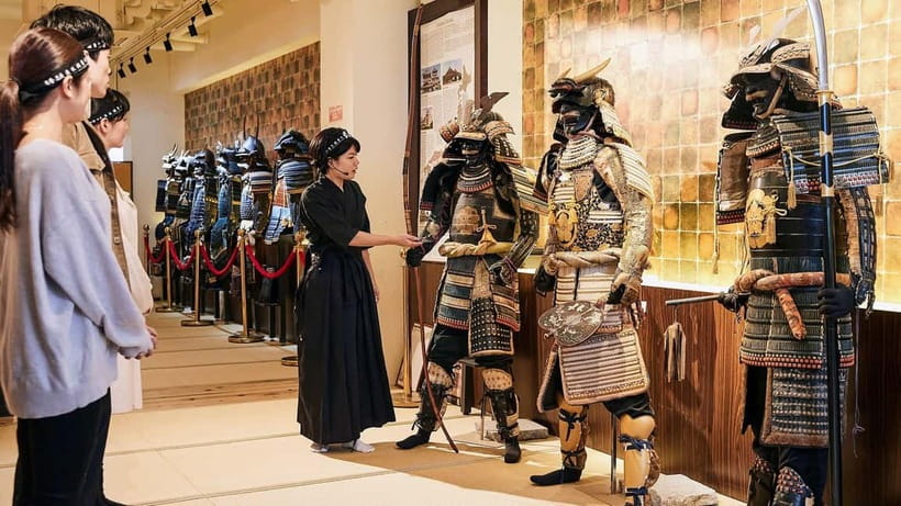 Kyoto : Family-Friendly Sword Lesson at Samurai Ninja Museum - Learning the katana from an English-speaking instructor
