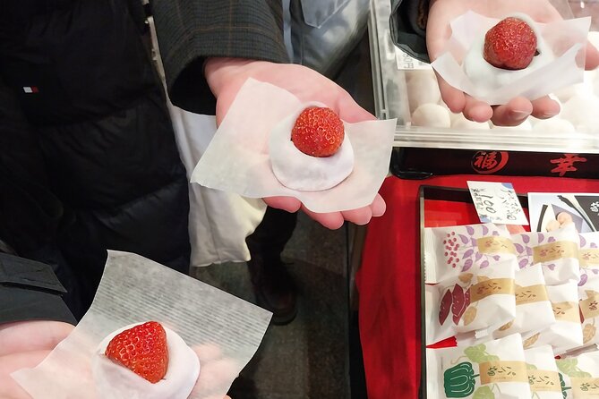 Kyoto Food Tour of 10 Tastings with Wagyu, Mochi & More Surprises - The first substantial bite: pork cutlet and katsudon