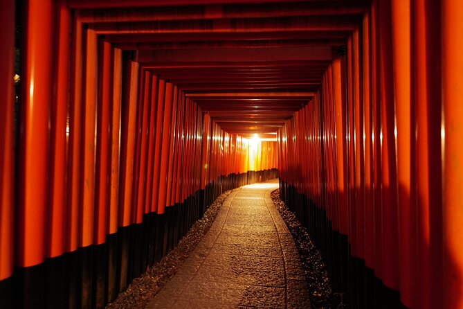 Kyoto Fushimi-Inari Night Walking Tour - What the guides add to the walk
