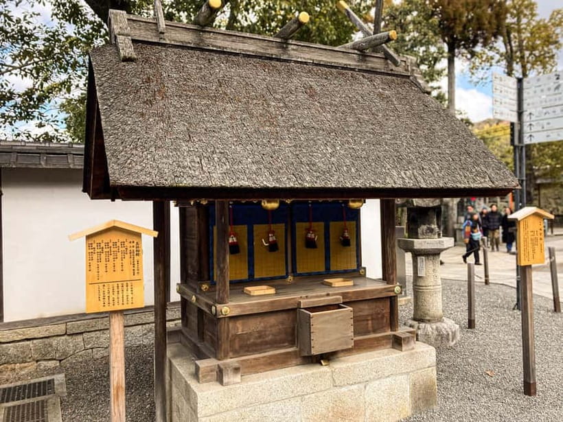 Kyoto: Fushimi Inari Night Walking Tour with Guide - The value of a $38 guided walk